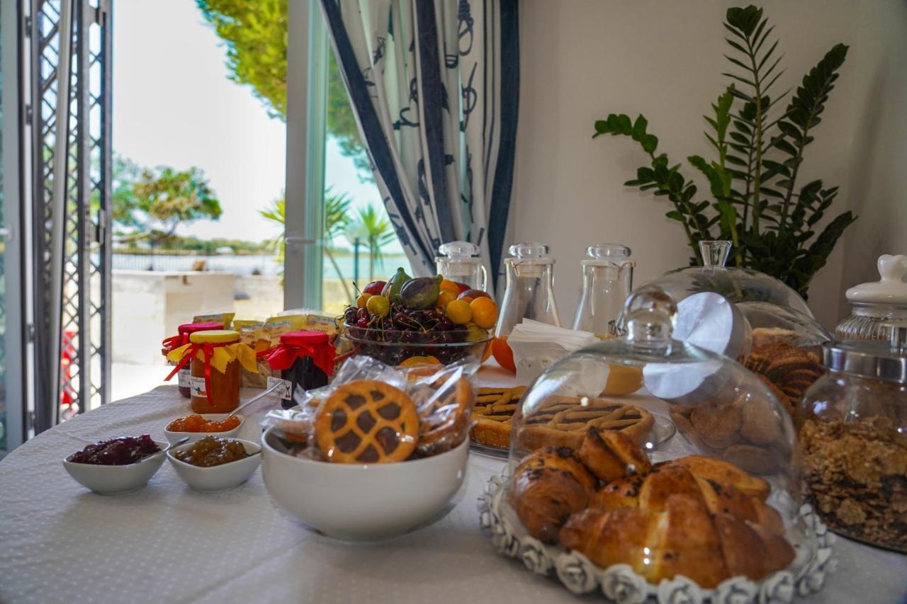B&B La Penisola Porto Cesareo Exteriör bild